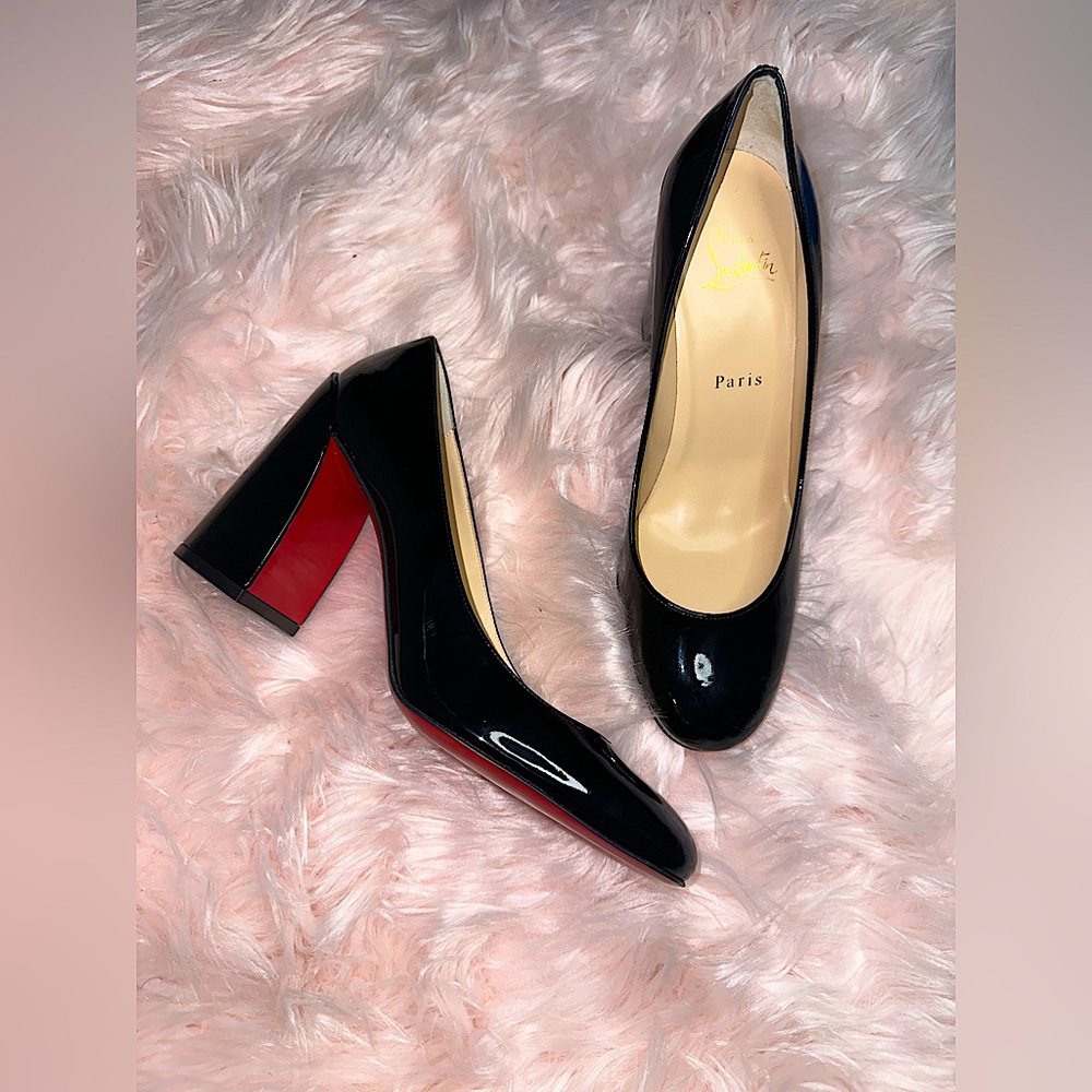Christian Louboutin Simple 85 Patent Leather Pumps size 38 1/2